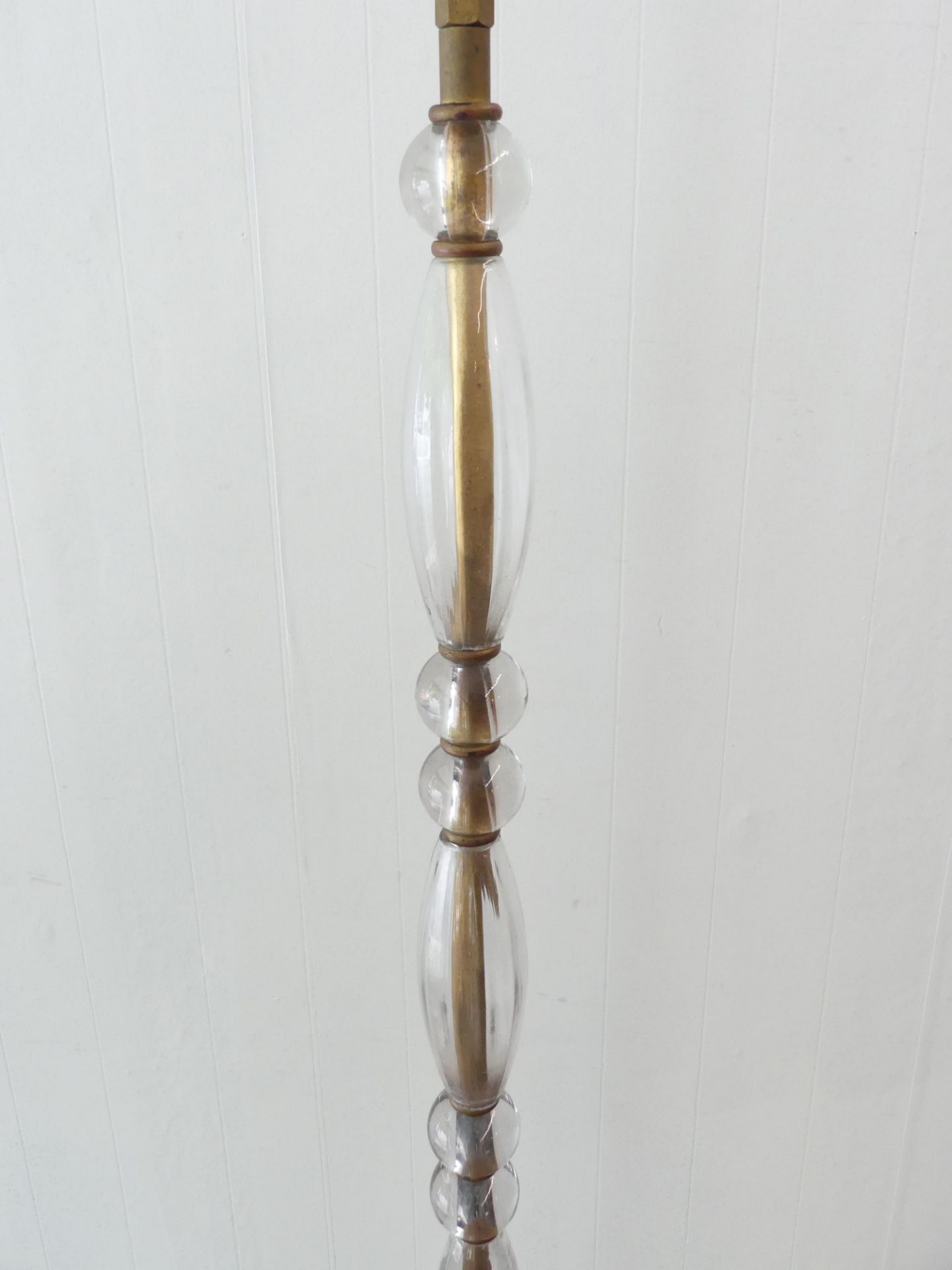 Lampadaire en bronze et verre Ht:170cm - Image 3 of 6