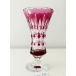 Val Saint Lambert vase en cristal rouge Ht:18cm