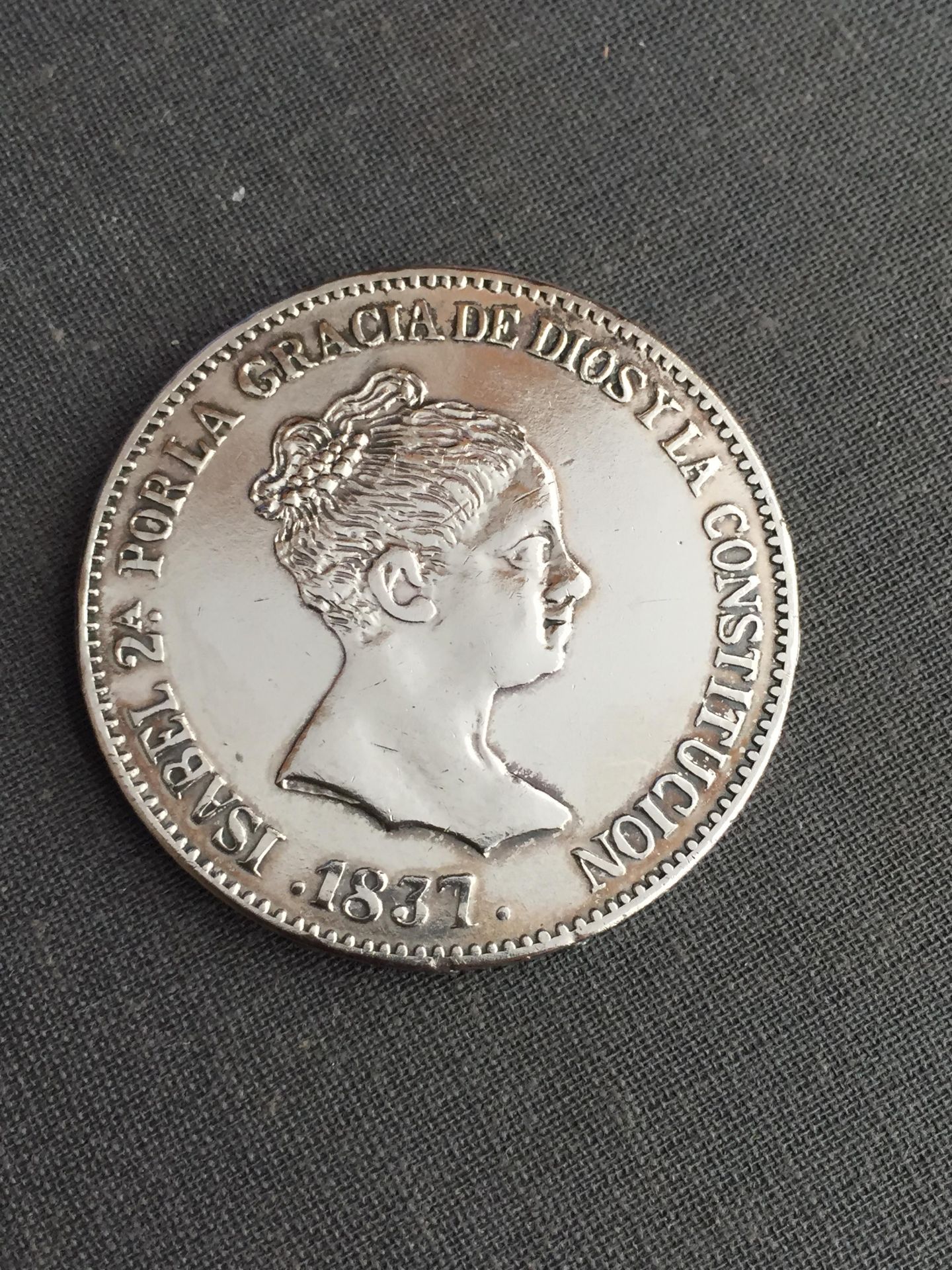 20 Réales 1837, Isabelle II d'Espagne, en argent, bel état  - Image 2 of 2