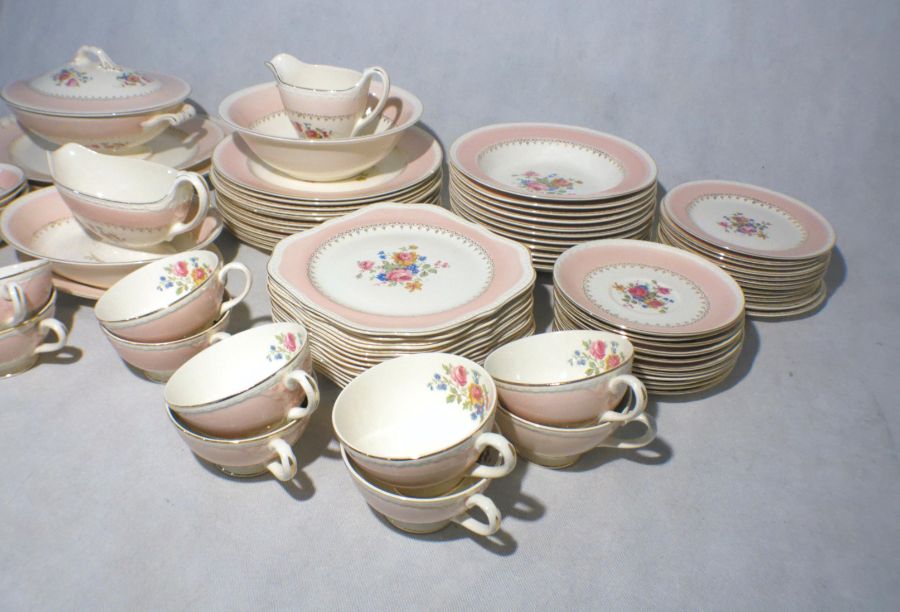 A Homer Laughlin Georgian Eggshell part dinner service including terrines, dinner plates, jugs, - Image 2 of 5