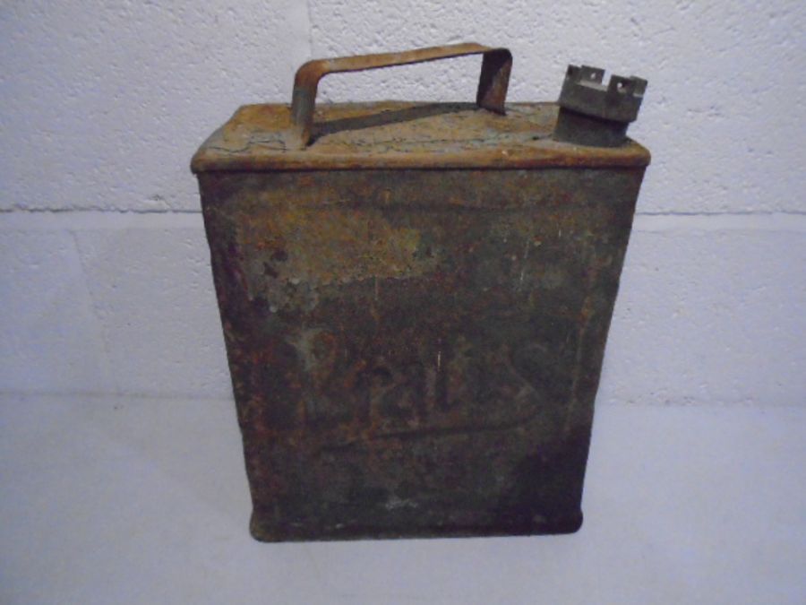 Two vintage petrol cans including a Pratt's - Image 2 of 9