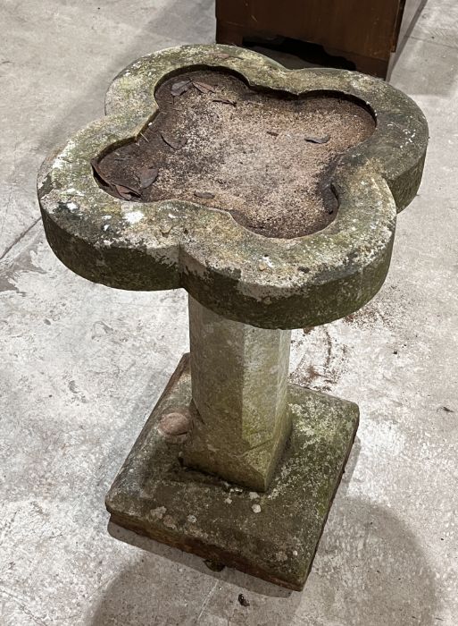 A one piece reconstituted stone quatrefoil bird bath. - Image 3 of 4