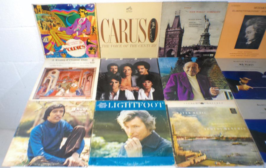 A quantity of vinyl records including Gordon Lightfoot, The Beatles, Chic, Shakatak, Rita - Image 2 of 8