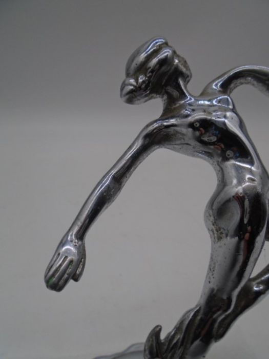 A chrome car mascot/hood ornament in the form of a female nude. - Image 4 of 7