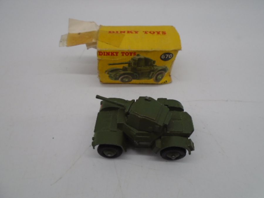 A collection of mainly Dinky Toys military die-cast vehicles and weapons including wagons, tanks, - Image 5 of 9