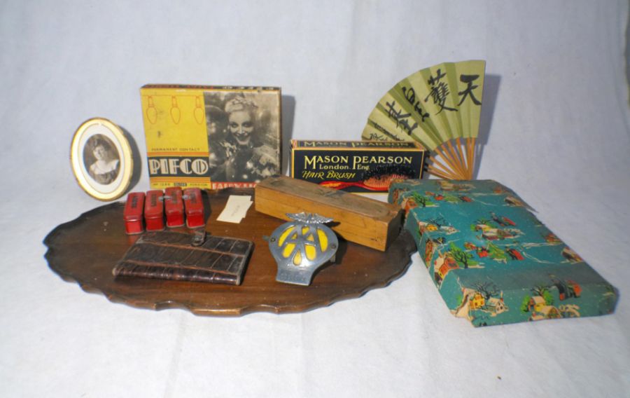 A mixed lot including a wooden tray, vintage boxed Mason Pearson hair brush, AA badge, vintage
