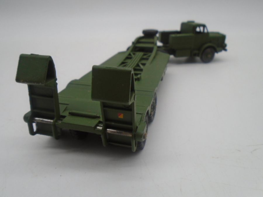 A vintage boxed Dinky Toys Tank Transporter (No 660) - Image 4 of 6