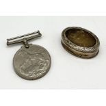 A 925 silver pill box along with a WWII medal (1939-1945)