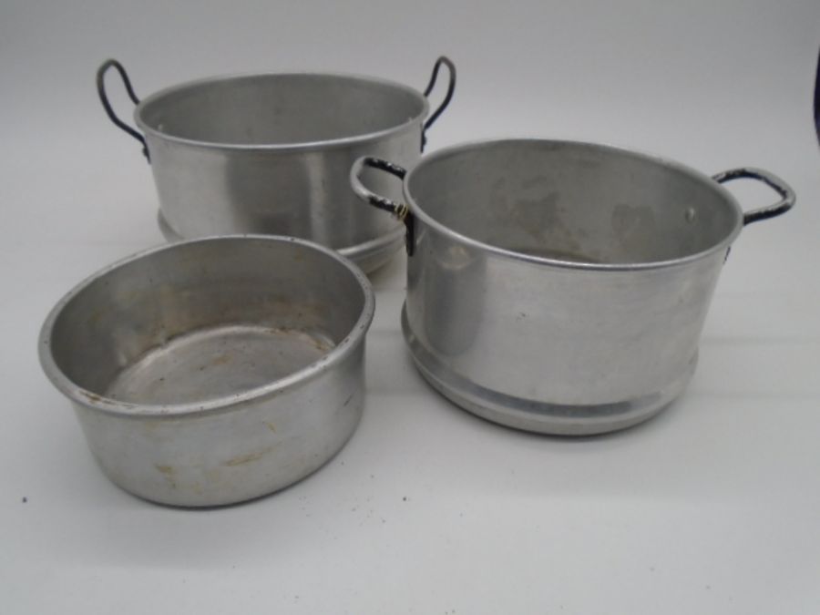 A collection of vintage kitchenalia including enamelled jugs, kettle, wooden spoons, pans, - Image 8 of 10