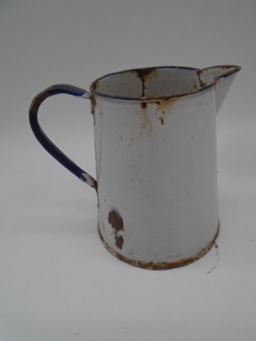An enamelled lidded clothes boiler and jug, along with a wash bowl and jug etc - Image 6 of 13