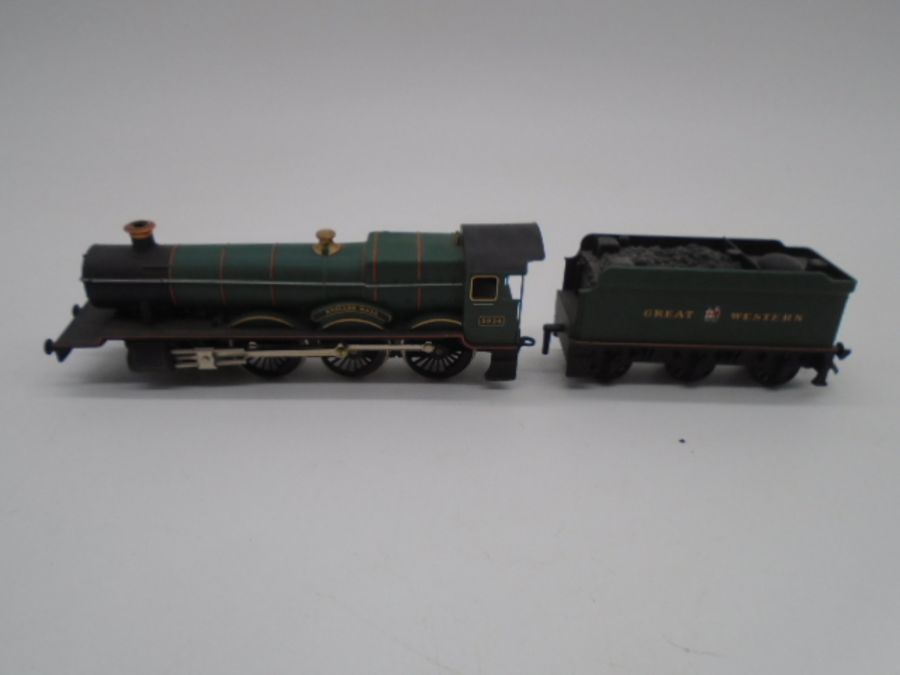 A collection of three boxed Hornby Railways OO gauge locomotives including GWR Hall Class 4-6-0 " - Image 3 of 24