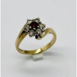 A 9ct gold cluster dress ring