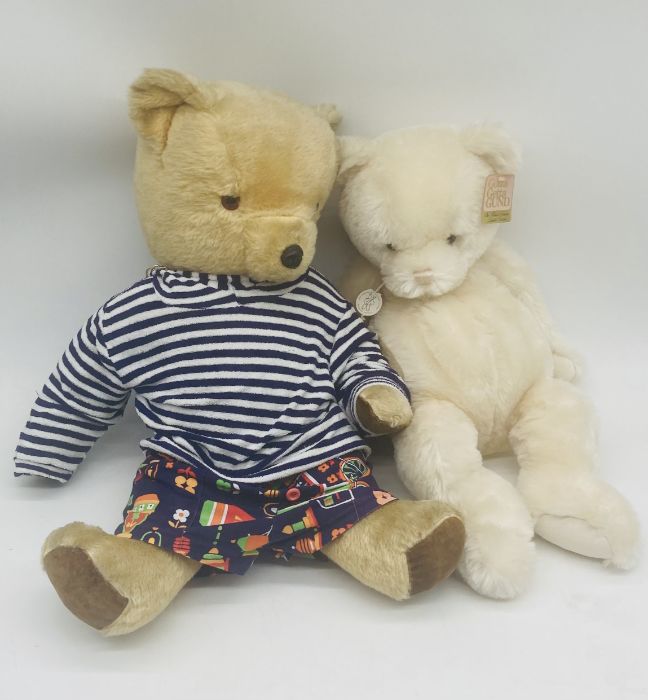 A collection of vintage dolls and soft toys including Winnie The Pooh, limited edition Gund teddy - Image 2 of 7