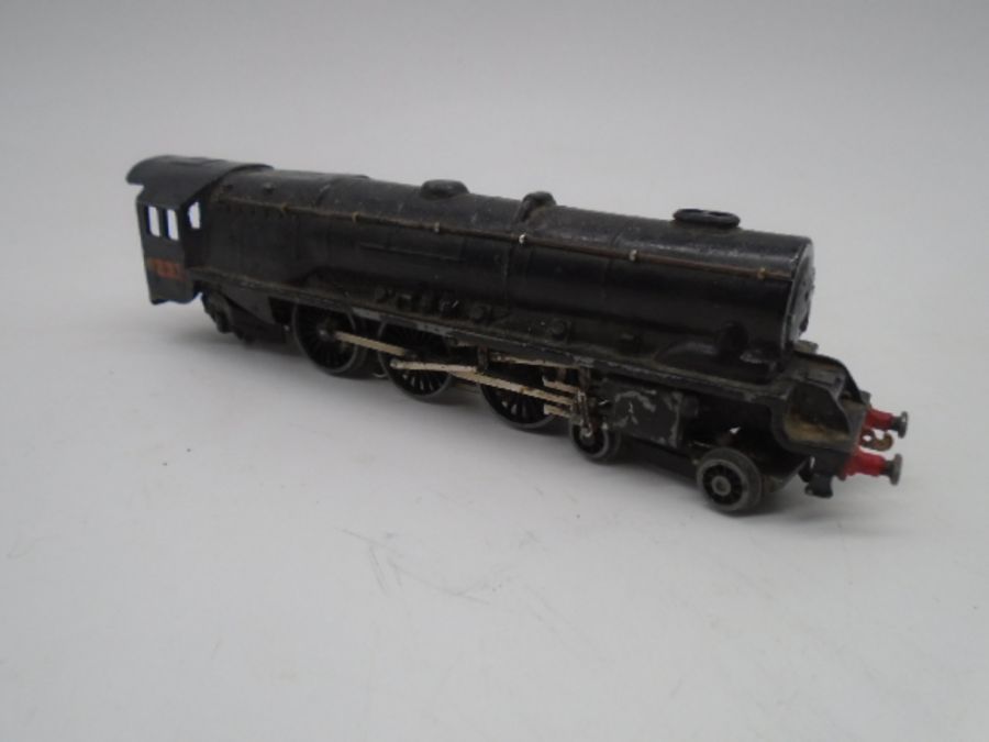 A collection of four model railway OO gauge steam locomotives including a Hornby Dublo "Duchess of - Image 7 of 19