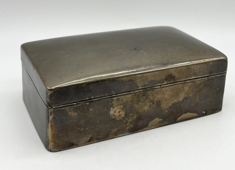 A hallmarked silver cigarette box - Image 3 of 3