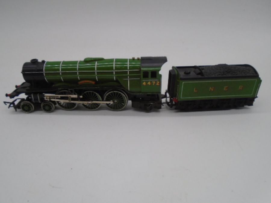 A collection of unboxed model railway OO gauge locomotives and rolling stock including a Mainline - Image 6 of 23