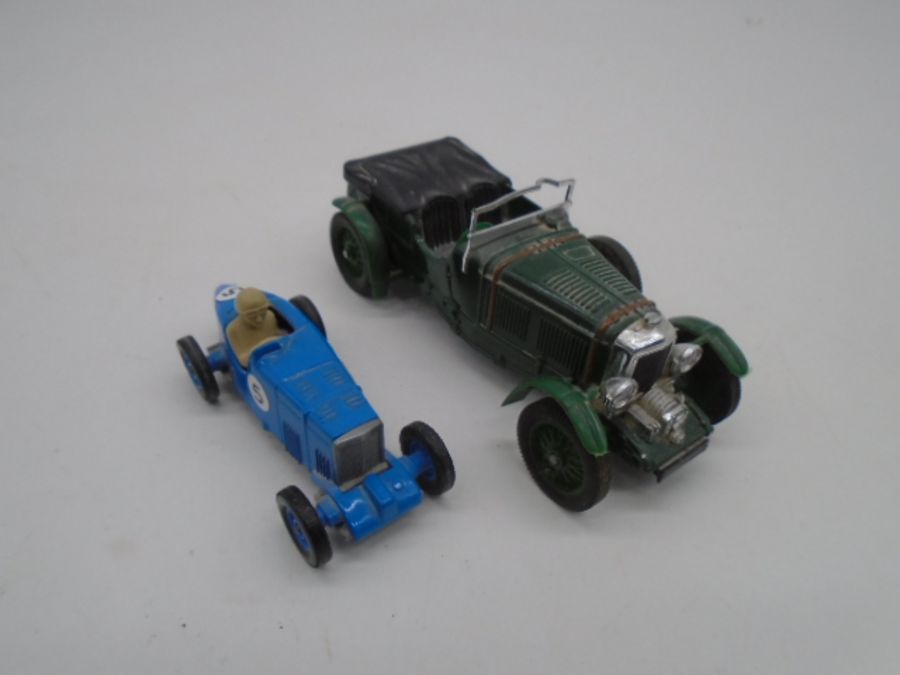 A small collection of boxed and unboxed die-cast vehicles including Lledo Days Gone. Matchbox Models - Image 9 of 9