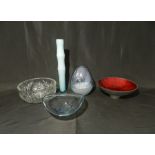 A small quantity of glassware including an art glass vase, enamelled aluminium bowl etc.