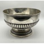 A hallmarked silver fruit bowl by Mappin & Webb, Sheffield 1902, diameter 21cm, weight 502.8g (16.14