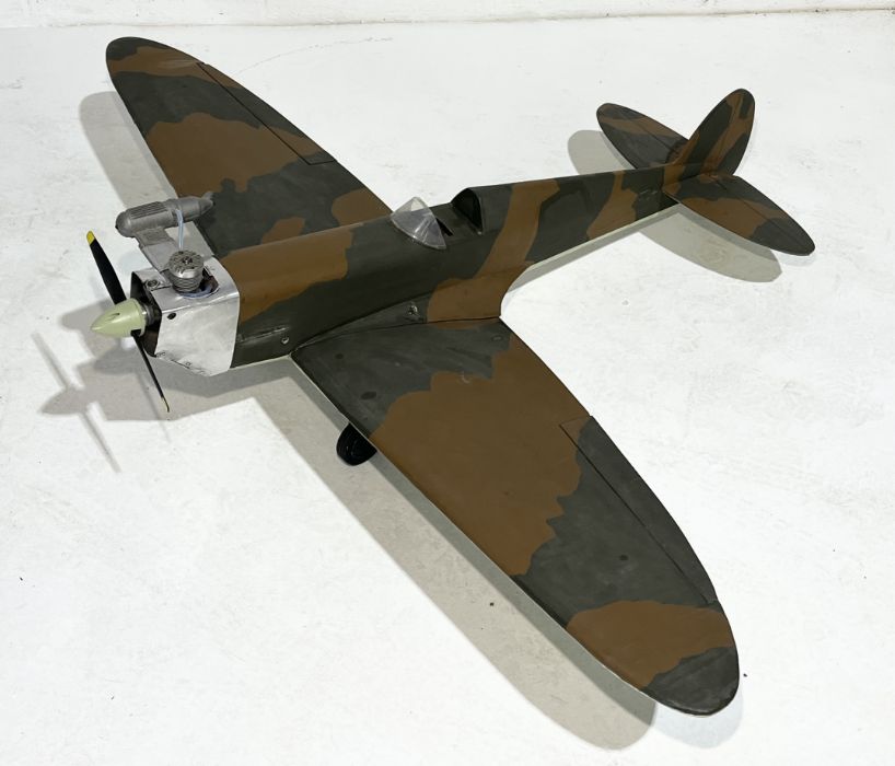 A vintage hand built radio controlled model of a Spitfire, wingspan 140cm, no controller present - Image 2 of 5