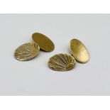 A pair of 9ct gold cufflinks, weight 3.9g