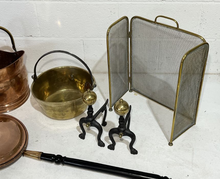 A collection of brass and copper including coal bucket, fire dogs, fire screen etc. - Image 3 of 4