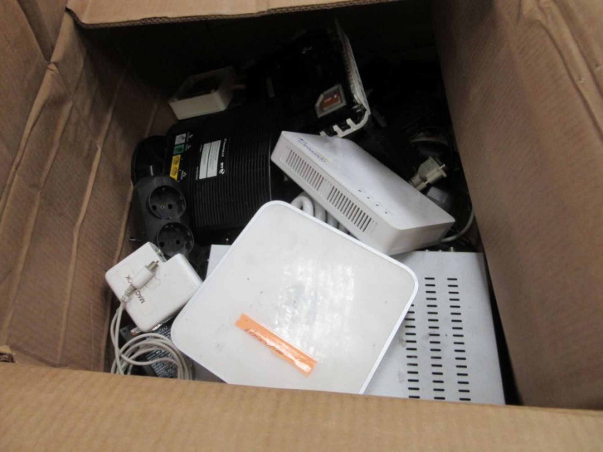 Two pallets of miscellaneous electronic items including a computer tower, cables Philips VR969 video - Image 4 of 9