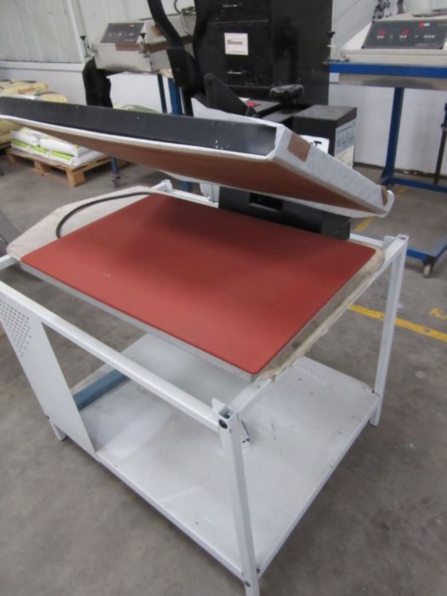 A heat press machine on stand - Image 2 of 4