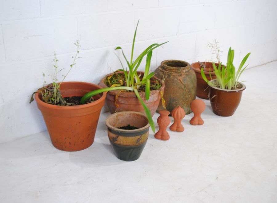 A quantity of terracotta garden pots along with a rhubarb forcer A/F - Image 3 of 5