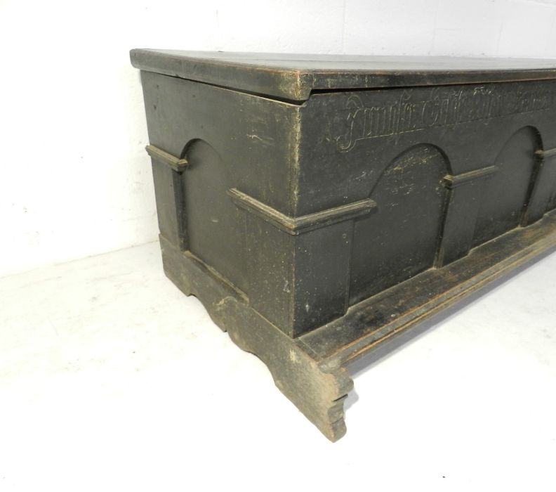 A German marriage coffer with Gothic style writing to arched front, dated 1840. one leg A/F - Image 4 of 10