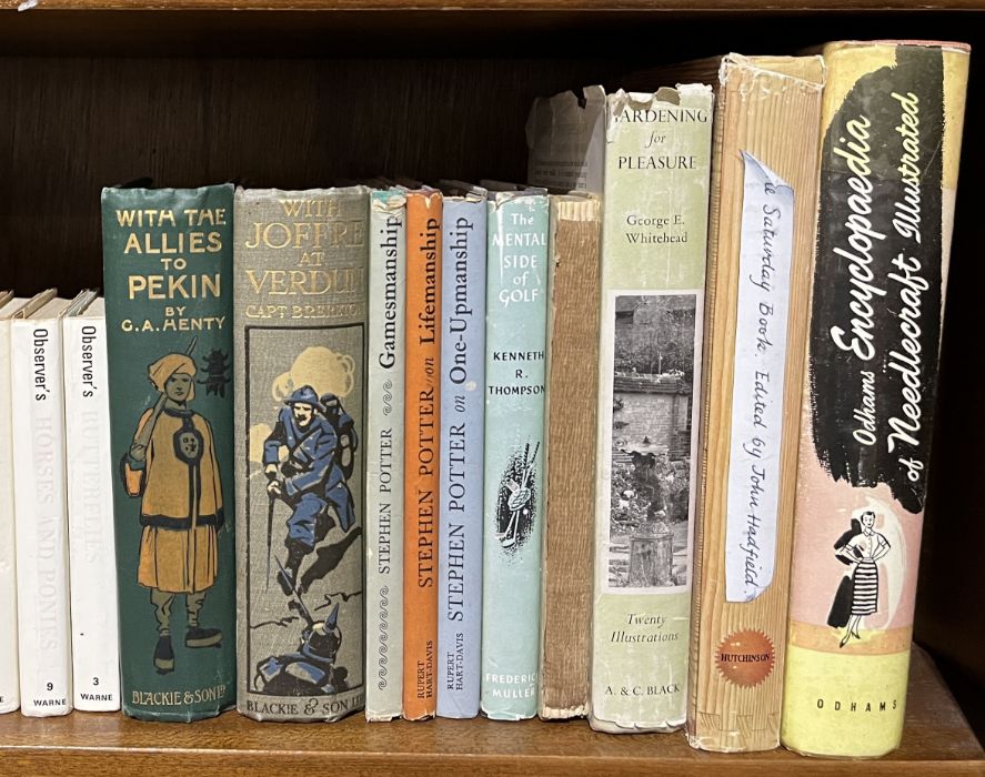 A collection of vintage books including a signed copy of Constance Spry's Cookery book dated 1958, a - Bild 4 aus 6