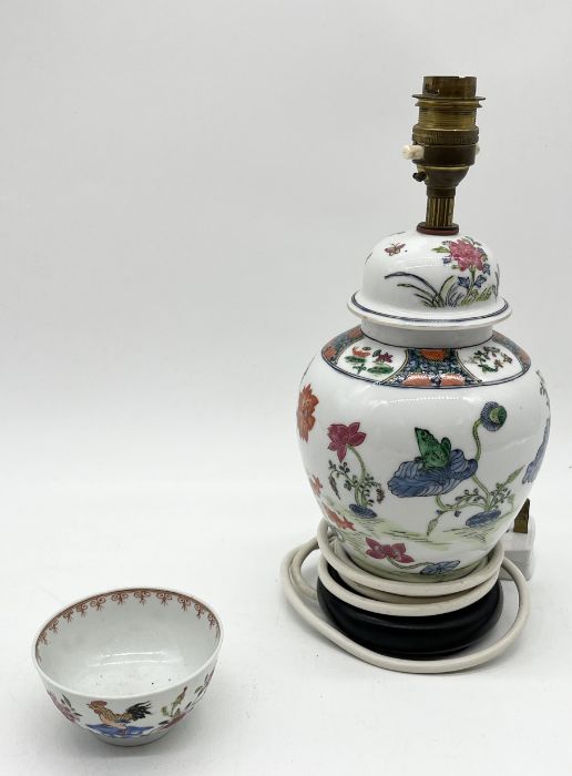 A collection of Oriental china including cylindrical Chinese vase, two Imari plates, lamp etc. - Image 9 of 10