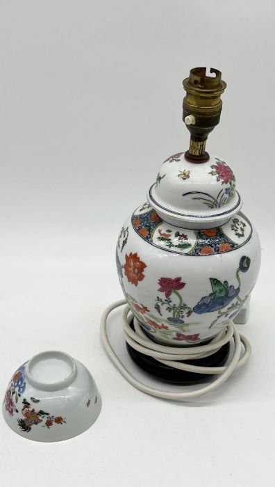 A collection of Oriental china including cylindrical Chinese vase, two Imari plates, lamp etc. - Image 10 of 10