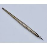 A hallmarked silver dip pen, total length 20.75cm