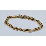 A 9ct gold (tested) bracelet, weight 7.7g