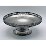 A hallmarked silver bon bon dish with pierced decoration to rim, weight 173.2g