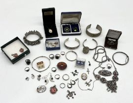 A collection of 925 and similar jewellery etc.