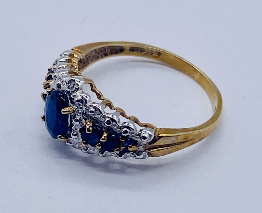 A 9ct gold dress ring - Image 2 of 3