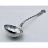 An early Victorian hallmarked silver ladle, weight 318g, length 33.5cm