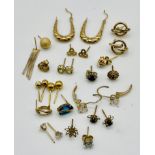 A collection of 9ct gold earrings- pairs and singles, total weight 8.4g