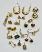 A collection of 9ct gold earrings- pairs and singles, total weight 8.4g