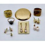 A small collection of costume jewellery etc.