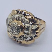 An 18ct gold antique style ring set with a clear stone, total weight 5.6g