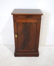A Victorian mahogany bedside cabinet - length 43cm, depth 31cm, height 77.5cm