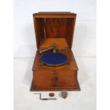 A Dulcetto oak cased gramophone