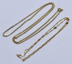 A 14ct gold chain (weight 4.4g) along with a fine 9ct gold chain (weight 1.5g)