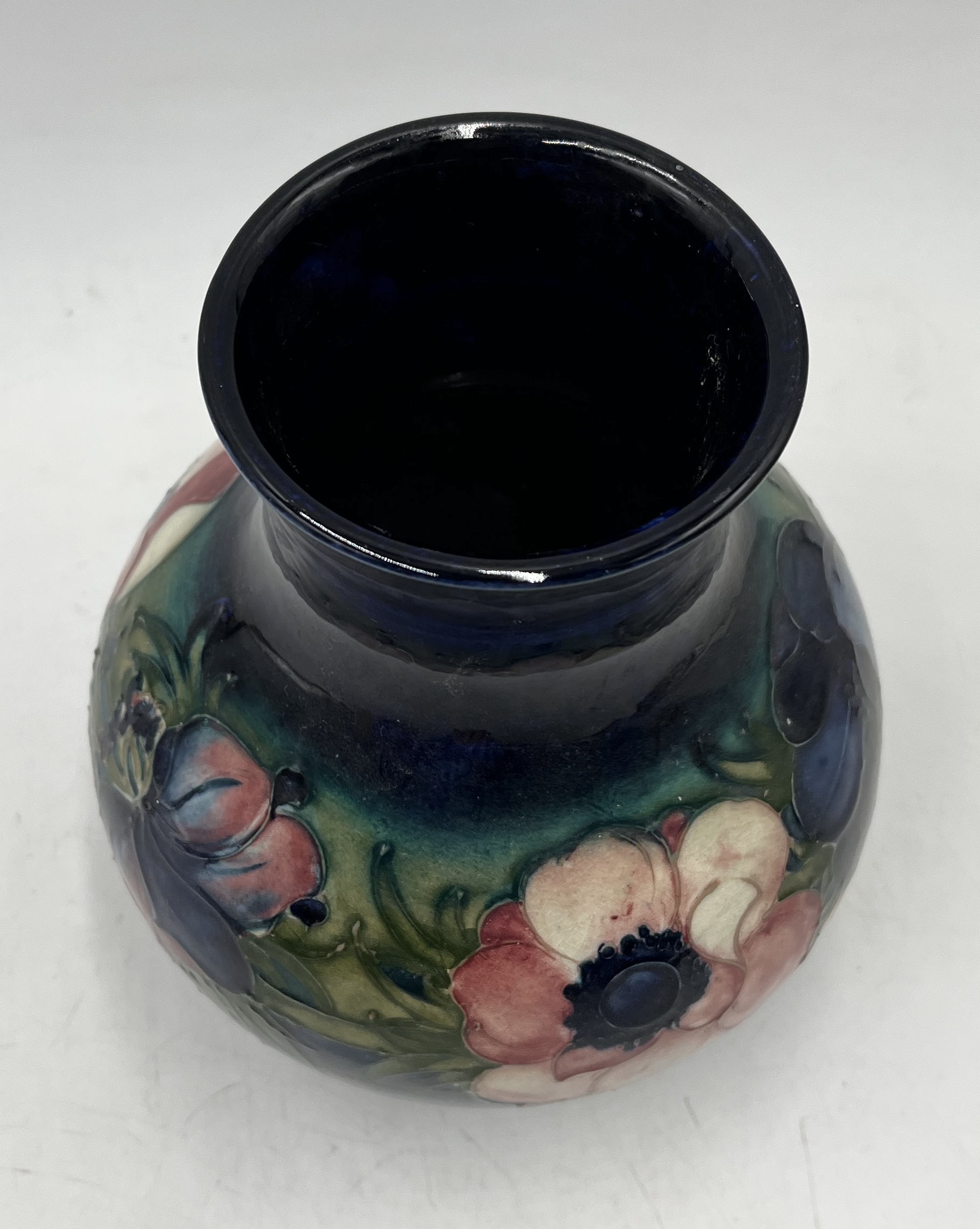 A Moorcroft vase in the Anemone pattern, signed to base and impressed "Potter to H.M. The Queen" - - Image 3 of 4