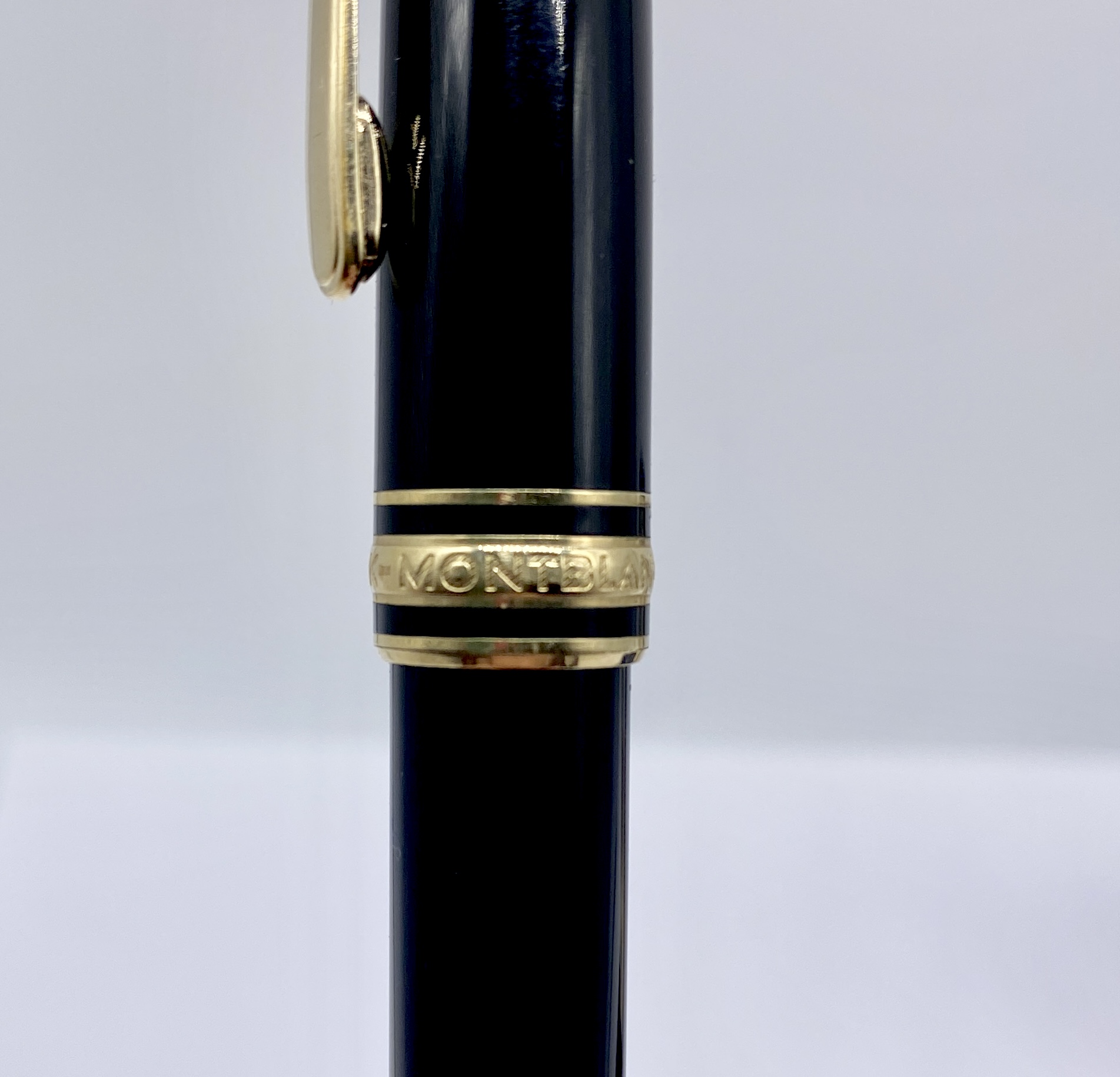 A Mont Blanc Meisterstuck fountain pen along with one other - Image 5 of 5