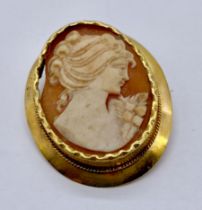 A cameo brooch set in 18ct gold