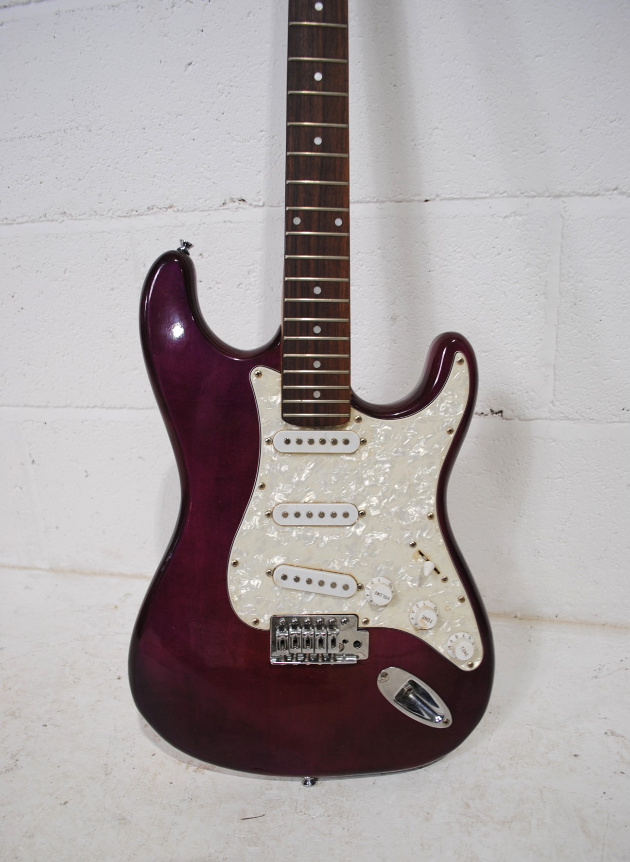 An Encore Stratocaster electric guitar - no strings - Image 4 of 8